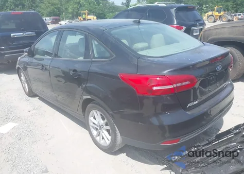 2015 Ford Focus Se z USA, uszkodzony, nr VIN 1FADP3F25FL353824